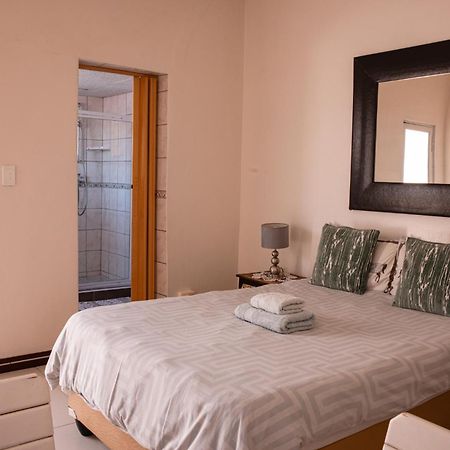 Emerald Bed&Breakfast Windhoek Exterior photo