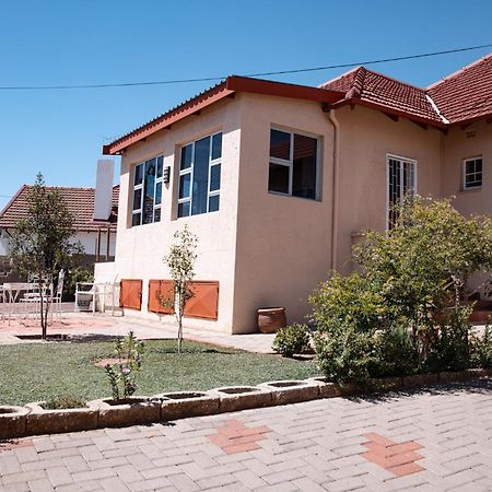 Emerald Bed&Breakfast Windhoek Exterior photo