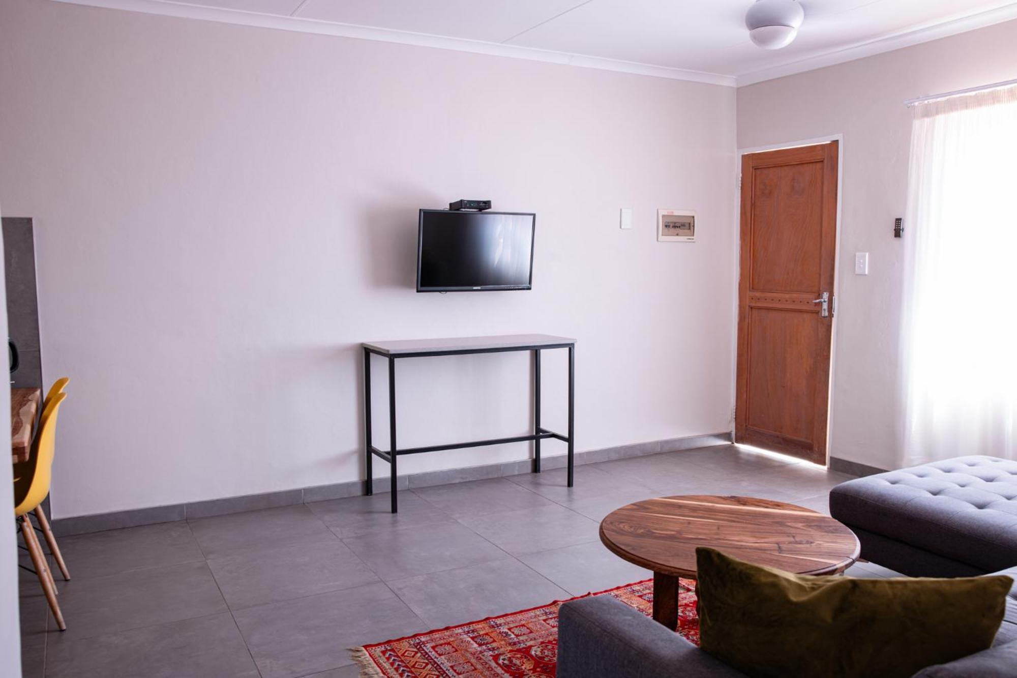 Emerald Bed&Breakfast Windhoek Exterior photo