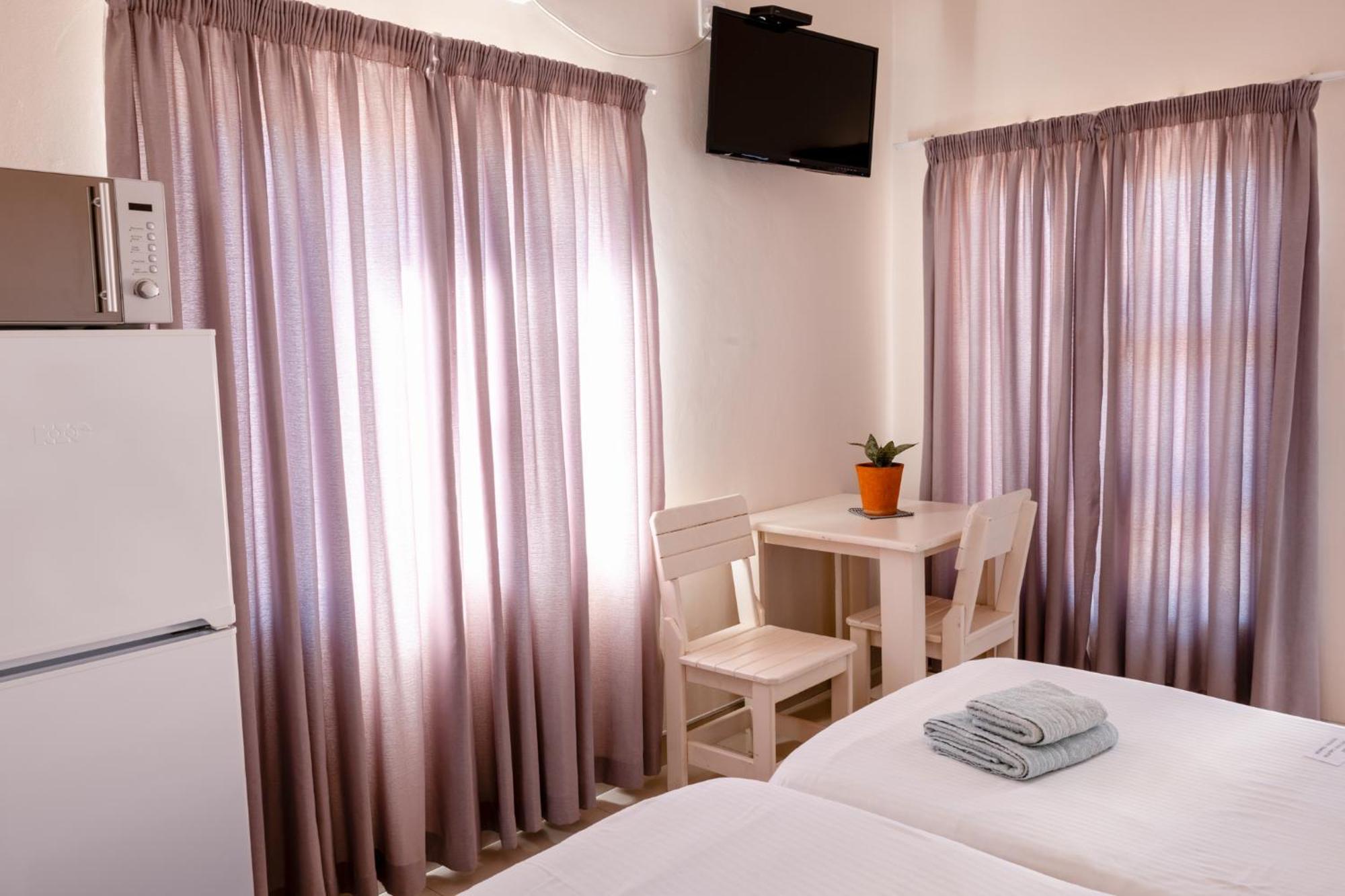 Emerald Bed&Breakfast Windhoek Exterior photo
